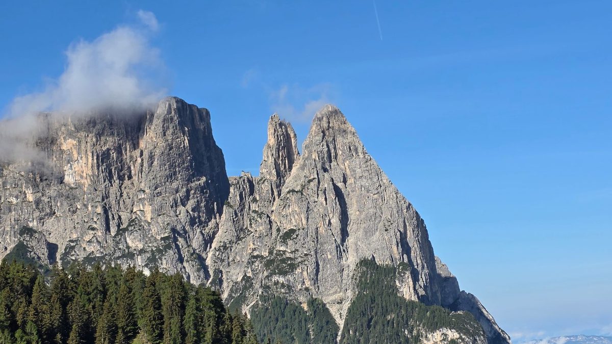 Dolomites : neuf massifs, une roche, un nom français