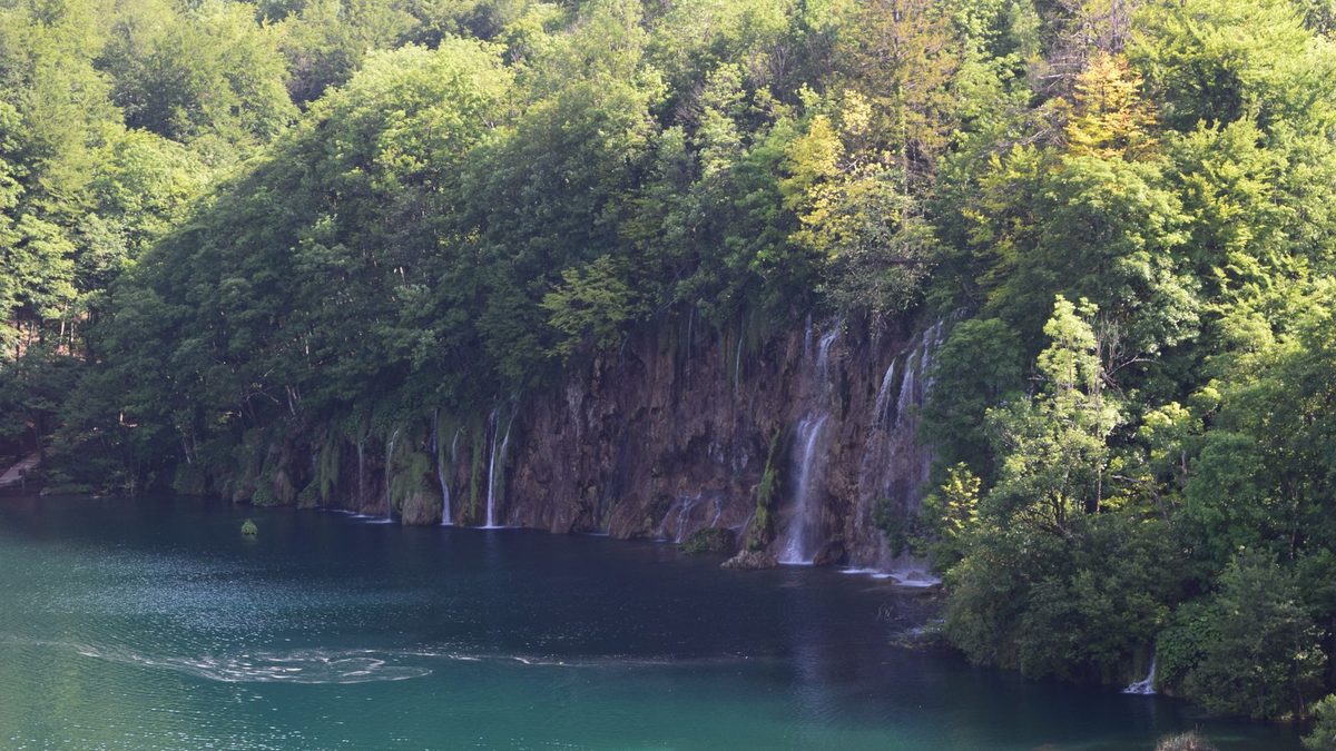 Lacs de Plitvice : comprendre le tuf, choisir son circuit
